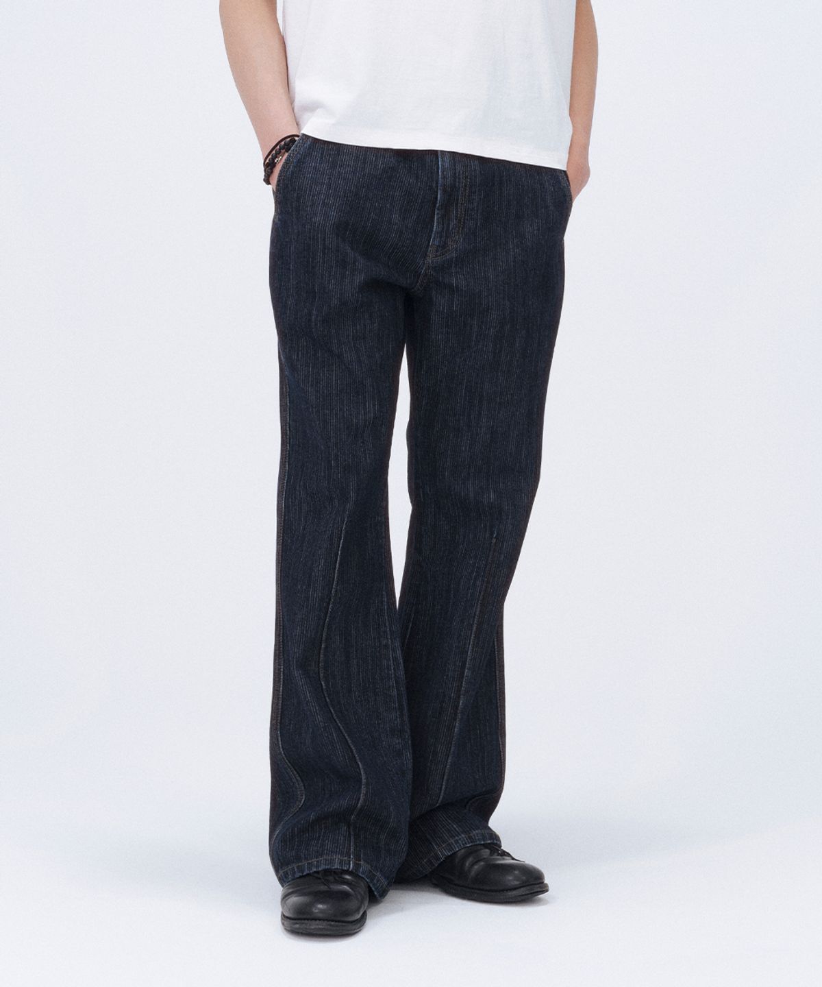 미세키서울 맨(MISEKISEOUL MEN) Pleats pocket flare jeans DARK NAVY