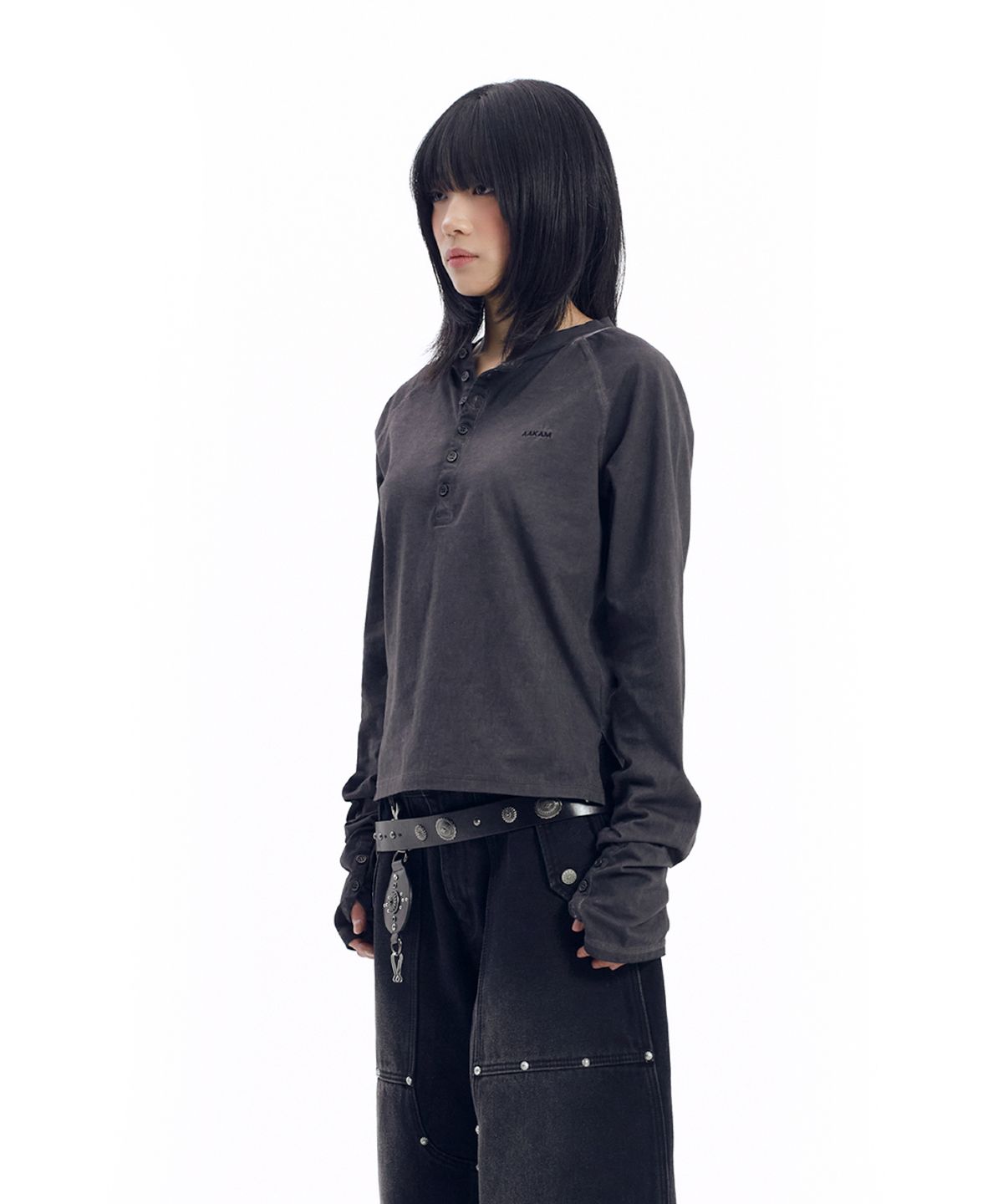 아캄(AAKAM) Dust Henry Neck Long Sleeve (Black)