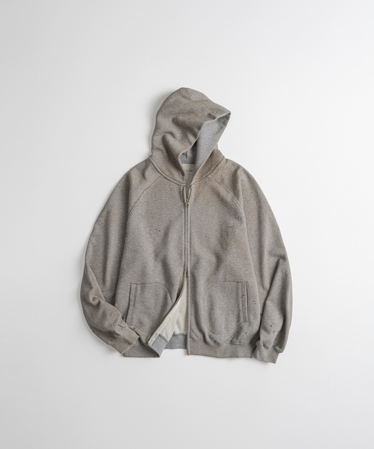 비헤비어(BEHEAVYER) DISTRESSED GLOVE FULL ZIP PARKA dust grey