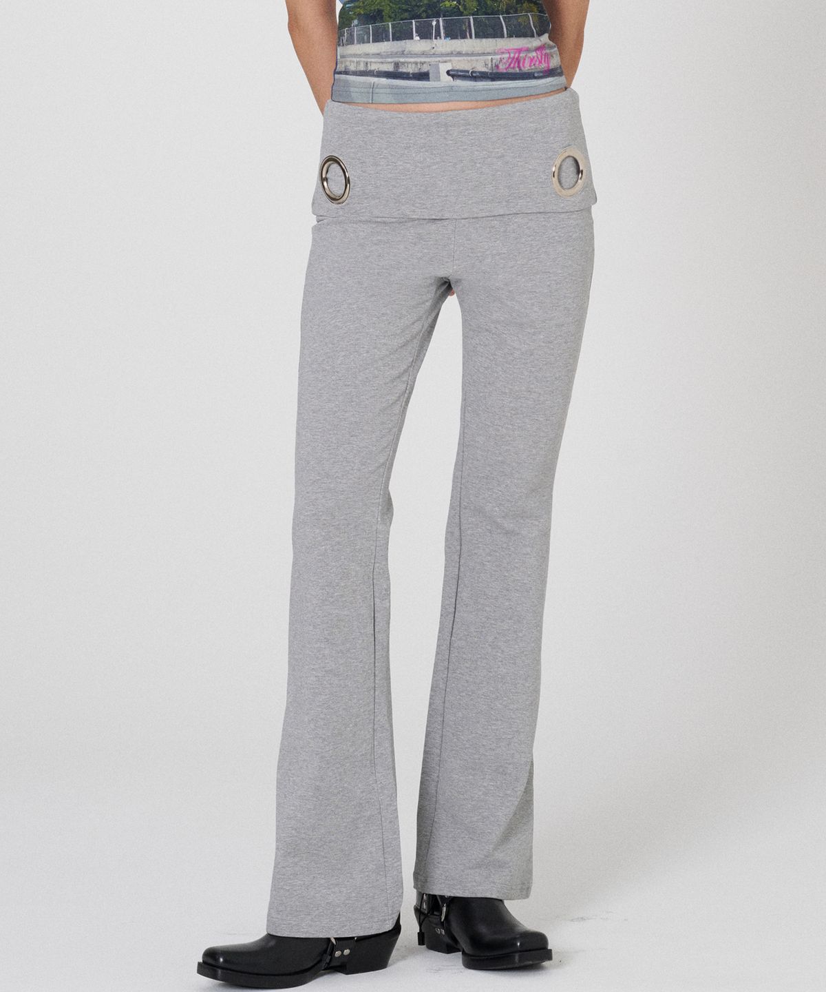떨스티클럽(THIRSTYCLUB) Eyelet folding bootcut pants - Black
