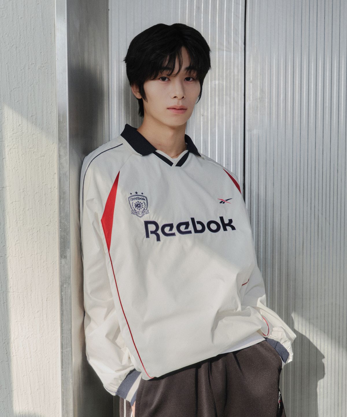리복(REEBOK) 우븐 스트레치 트랙 피스테 - 오프 화이트