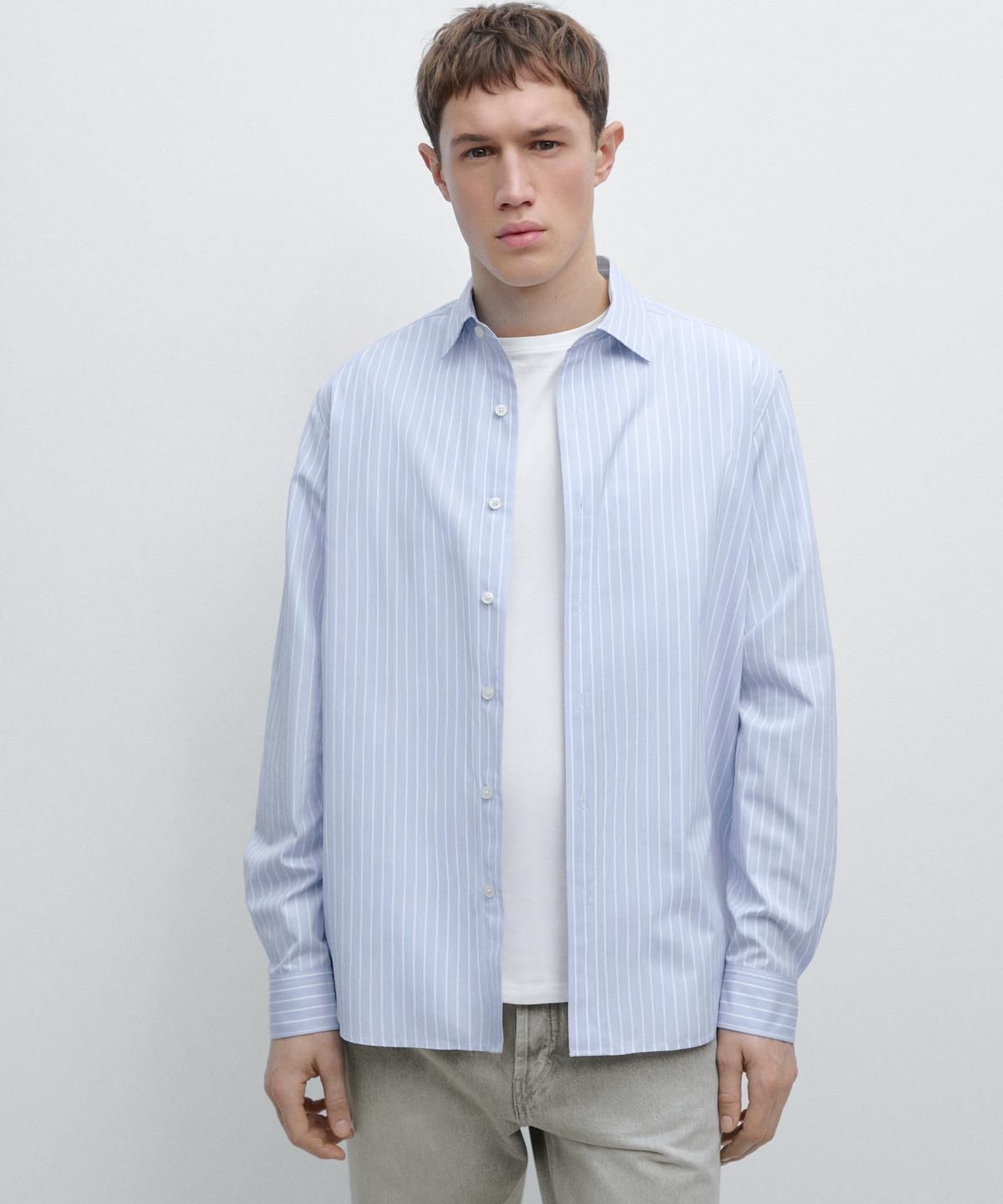 마시모두띠(MASSIMO DUTTI) 레귤러핏 핀스트라이프 셔츠
