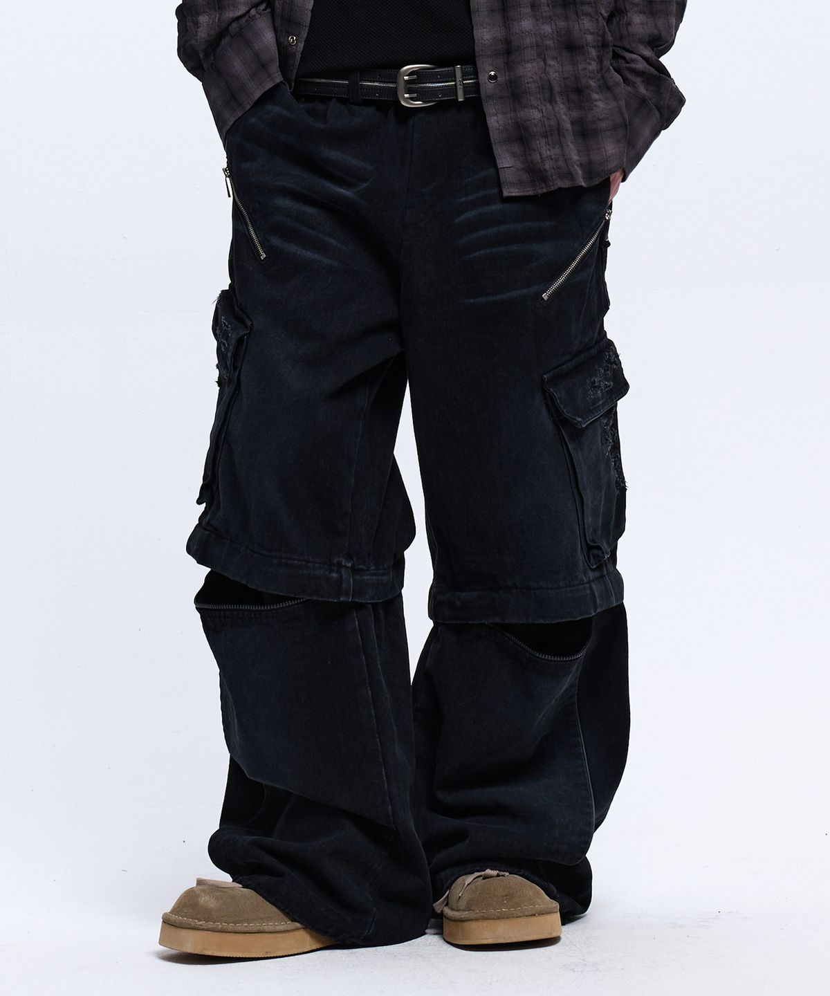 알에스에스씨(RSSC) CONVERTIBLE DESTROYED CARGO DENIM PANTS - BLACK