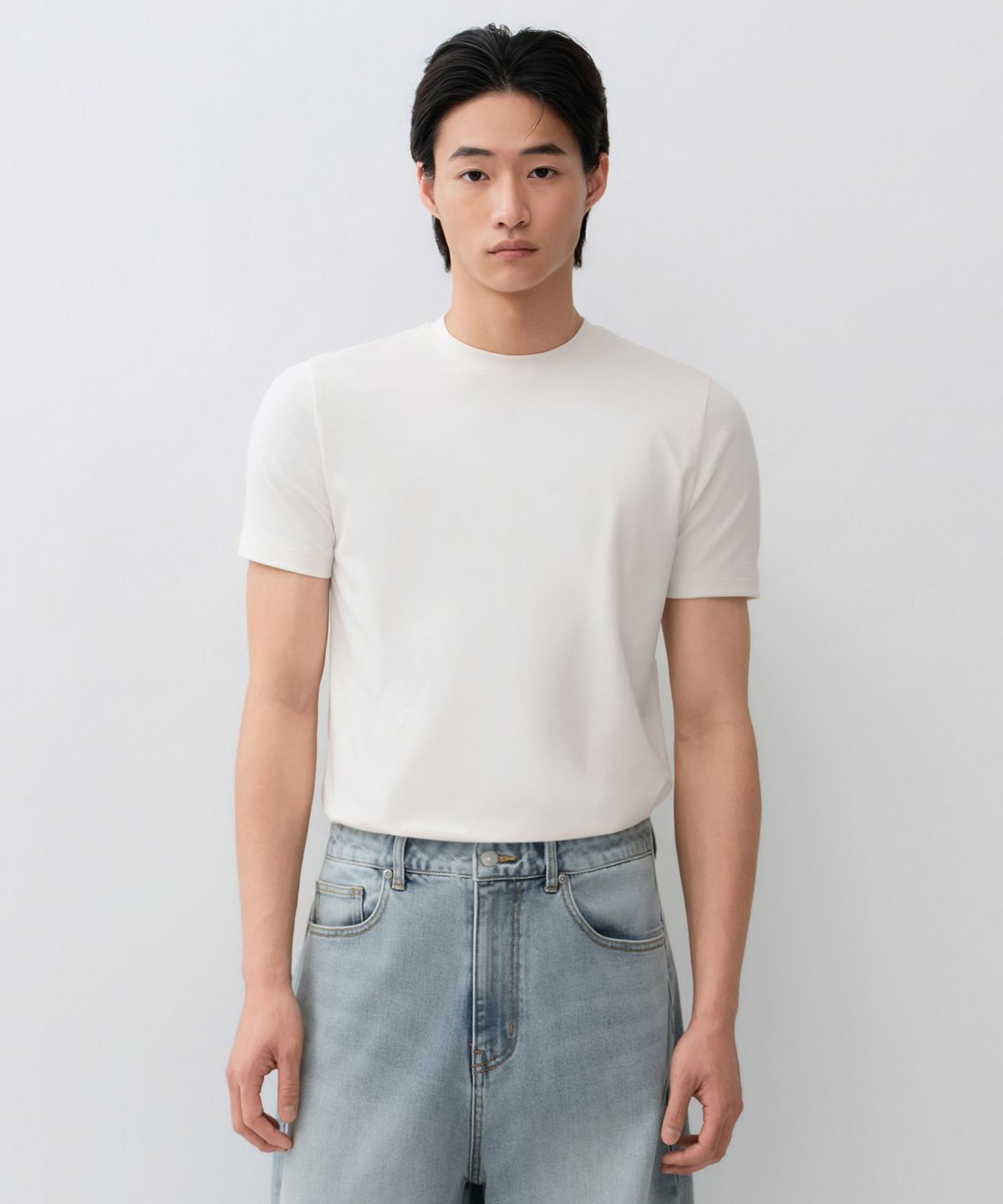 무신사 스탠다드(MUSINSA STANDARD) [쿨탠다드] 머슬 핏 티셔츠 [크림]