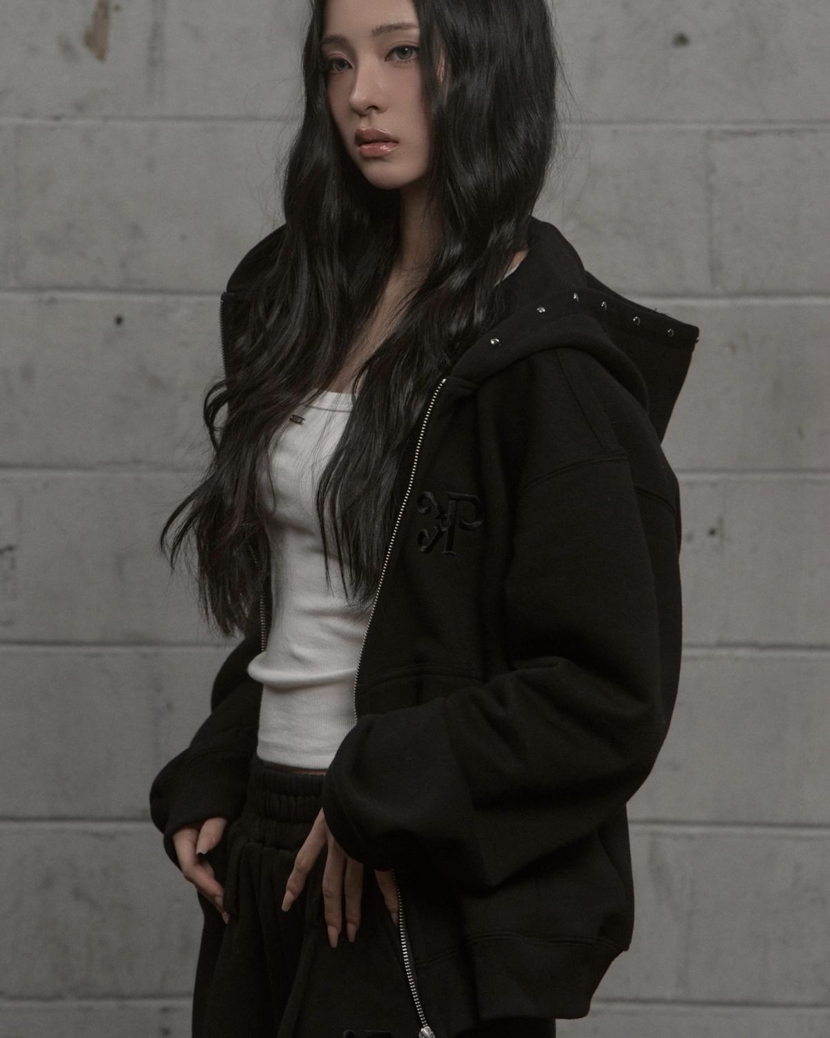 카키포인트(KHAKIPOINT) Steel Stud Hood Zip-Up (black)