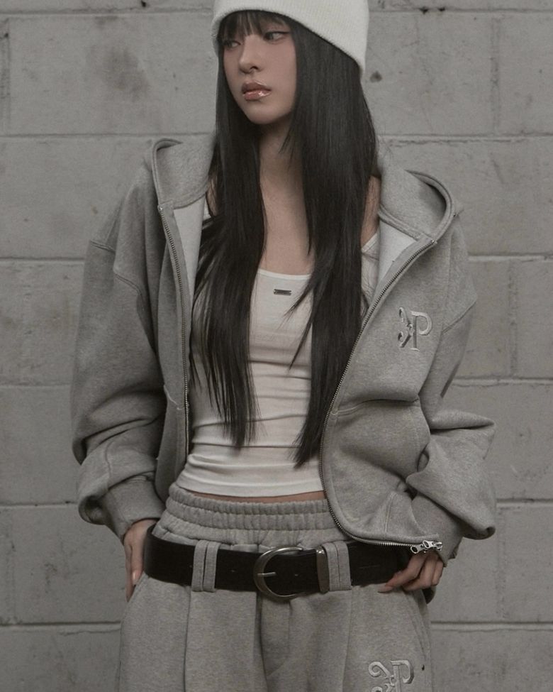 Steel Stud Hood Zip-Up (gray)