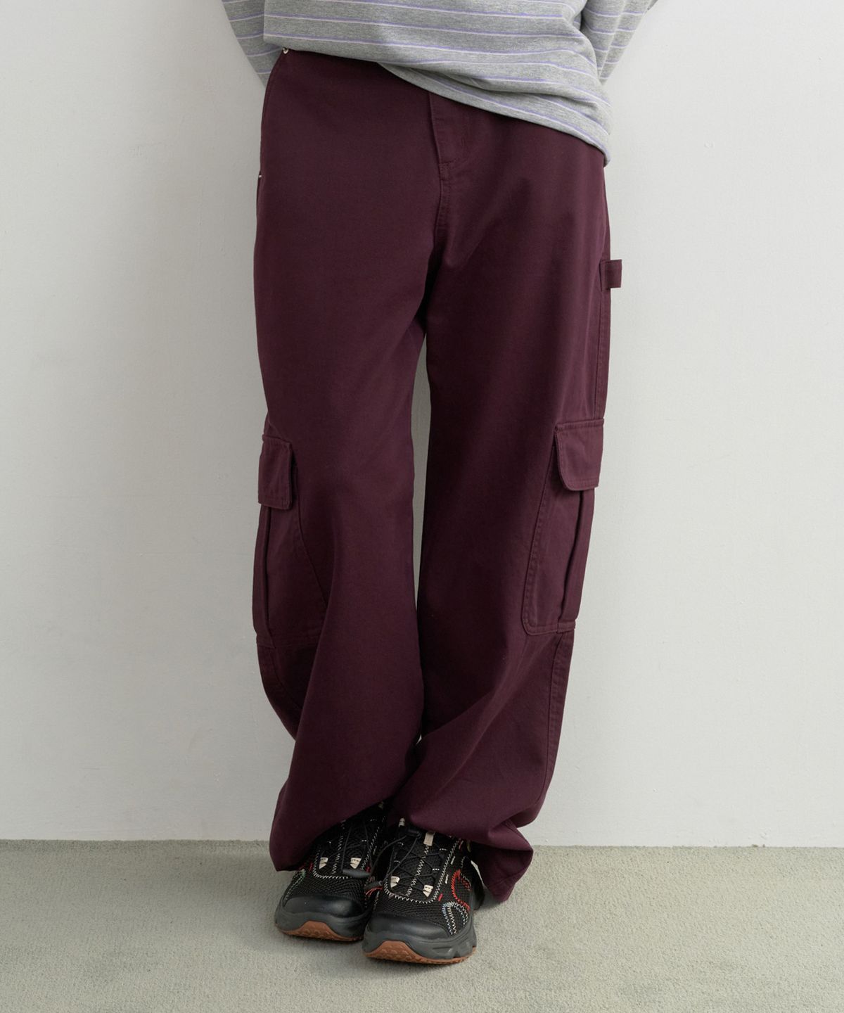로라로라(ROLAROLA) CARGO WIDE COTTON PANTS PURPLE