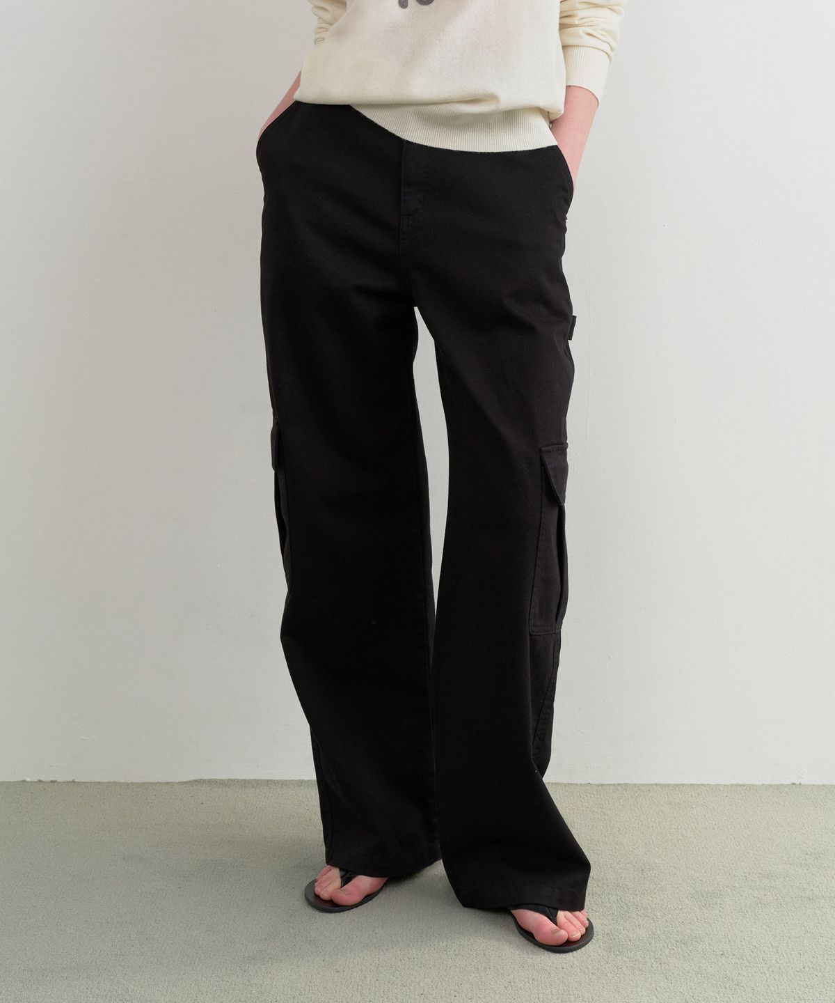로라로라(ROLAROLA) CARGO WIDE COTTON PANTS BLACK