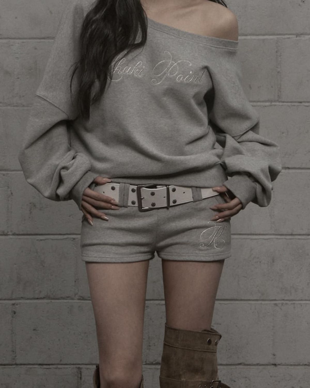 카키포인트(KHAKIPOINT) Lettering Sweat Shorts (gray)