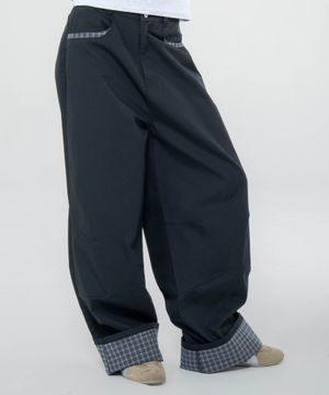 체크 롤업 파라 벌룬 팬츠 블랙