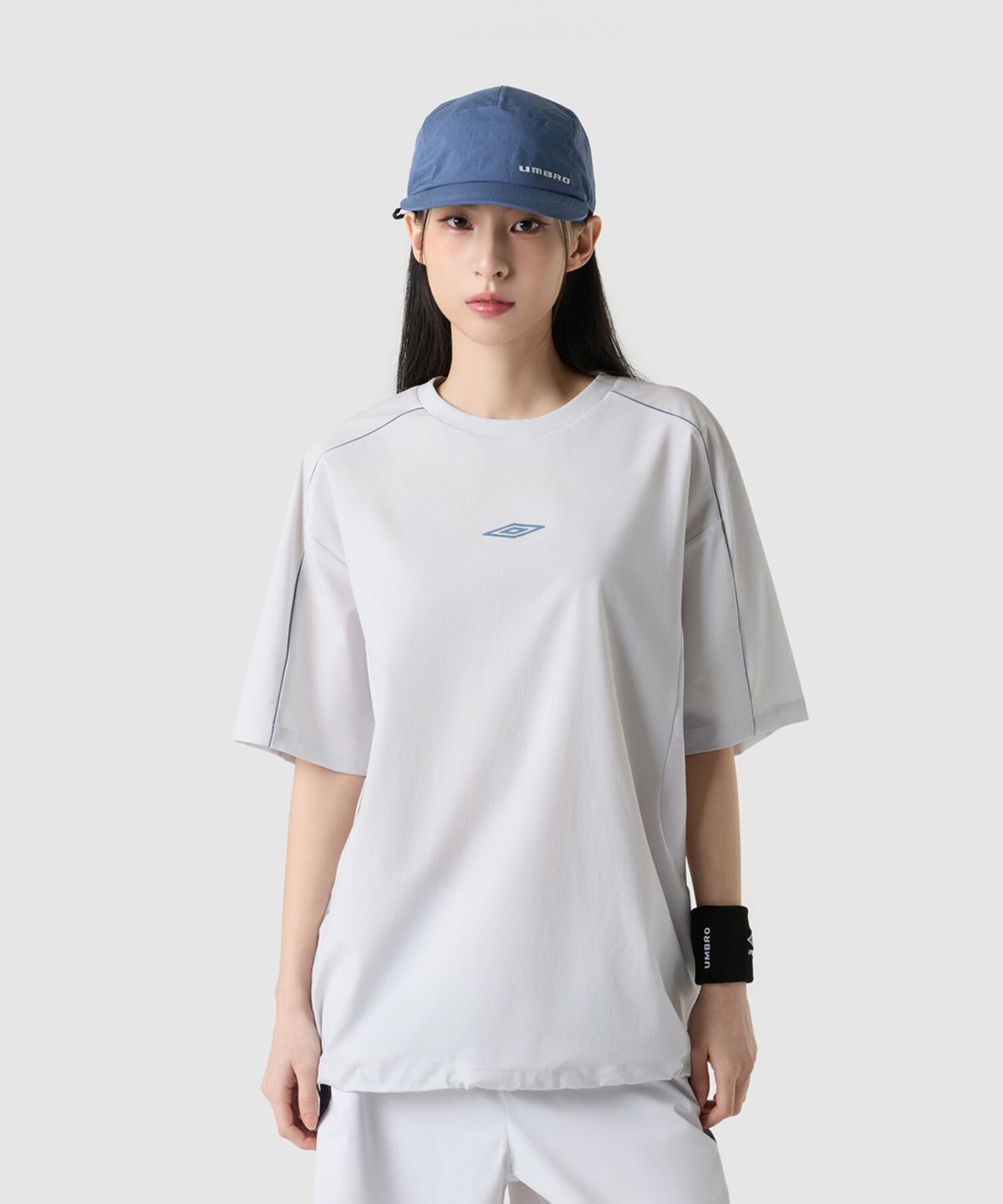 엄브로(UMBRO) 올라운드 스트레치 반팔 피스테 라이트 그레이 UR121SWT23