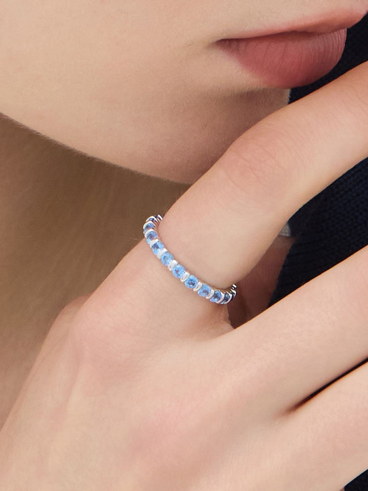 이에르로르(HYERES LOR) 에센스 실버(W) 모던 테니스 반지 2.5mm 스카이블루 HL4R45421W9