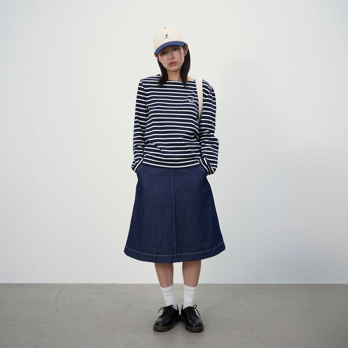 캉골(KANGOL) 우먼스 미디 데님 스커트 8125 데님