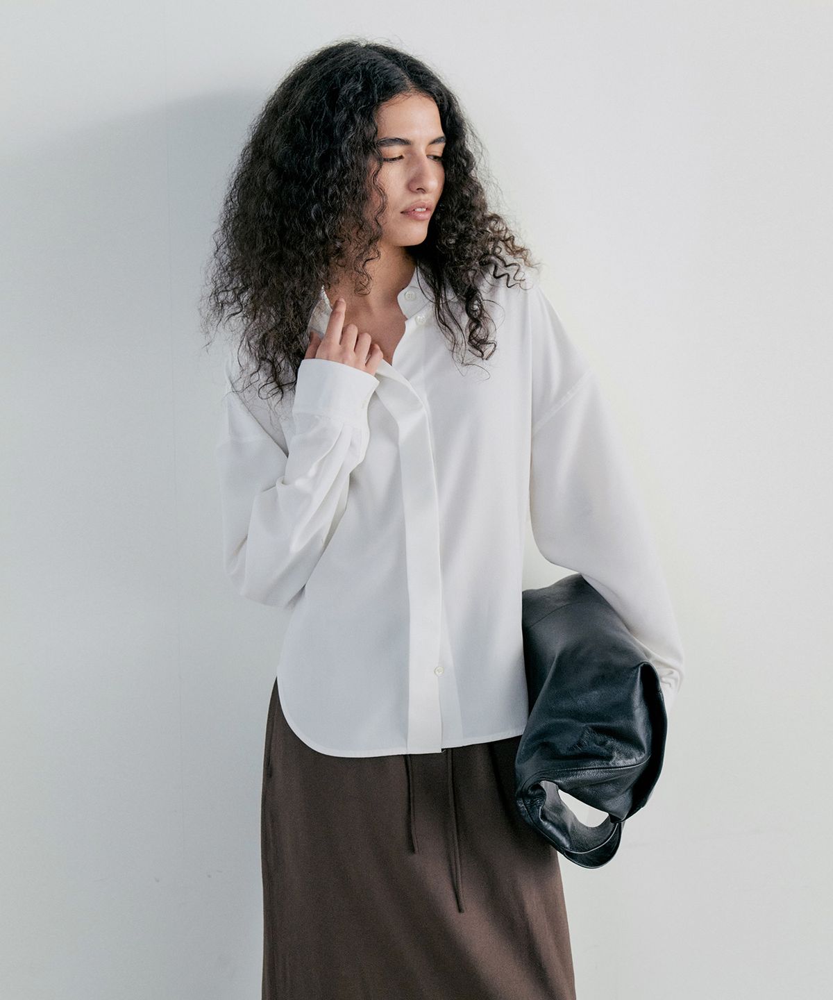 노티아(NOTIA) HIDDEN BUTTON TENCEL SHIRT - WHITE