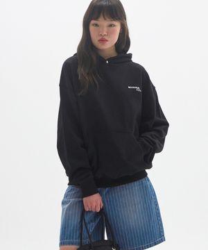 M.C UNISEX, Logo Basic Hoodie / BLACK