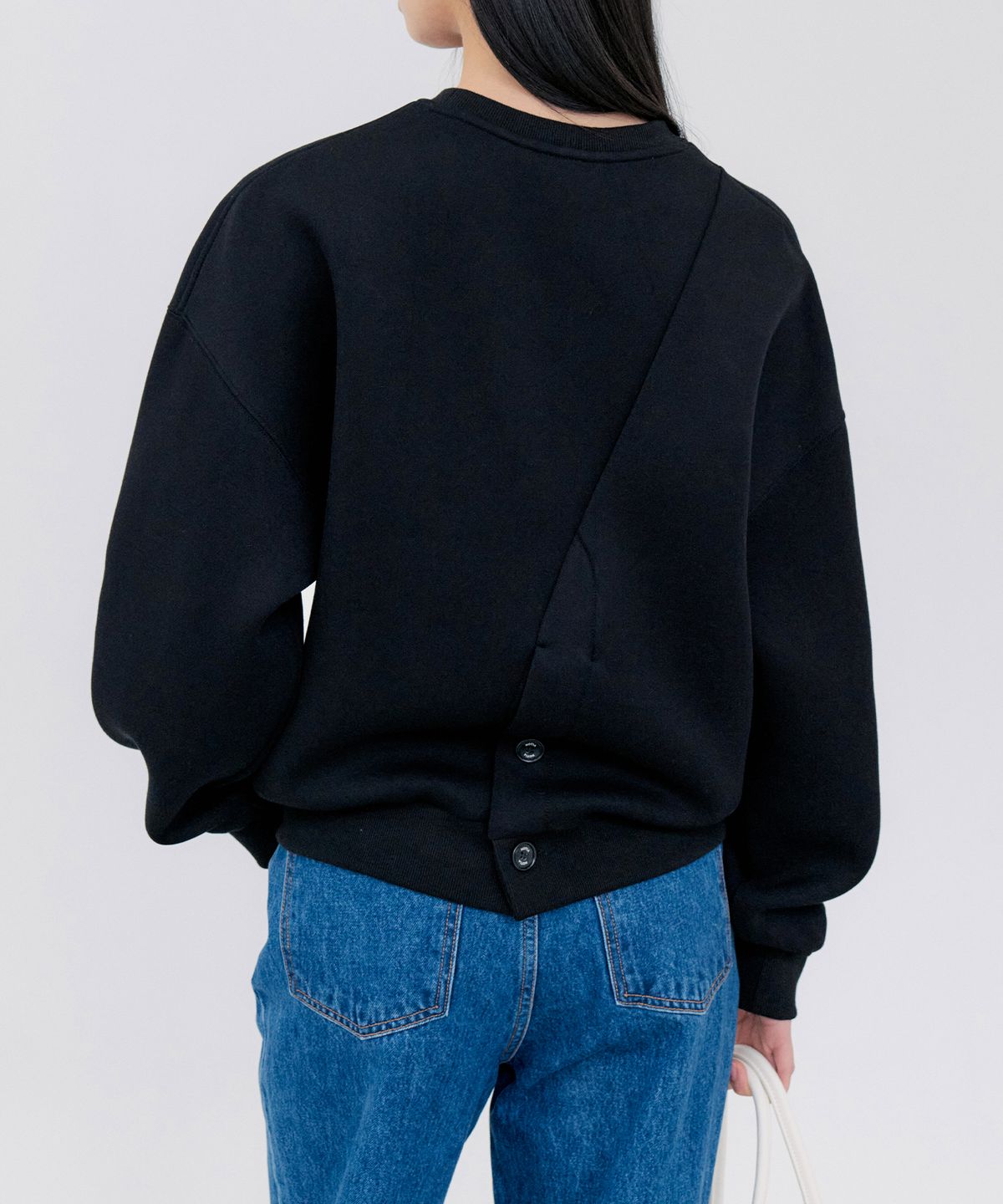 노티아(NOTIA) BACK BUTTON-UP SWEATSHIRT - BLACK
