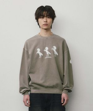 와일드홀스 크롭 맨투맨_BROWN