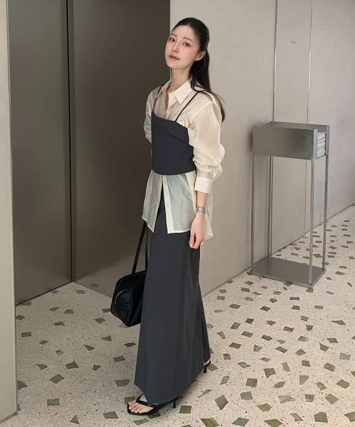 엽페(YUPPE) 롱 라인 스커트_차콜
