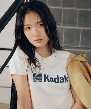 에센셜 빅로고 아스킨 반팔 티셔츠 우먼 IVORY