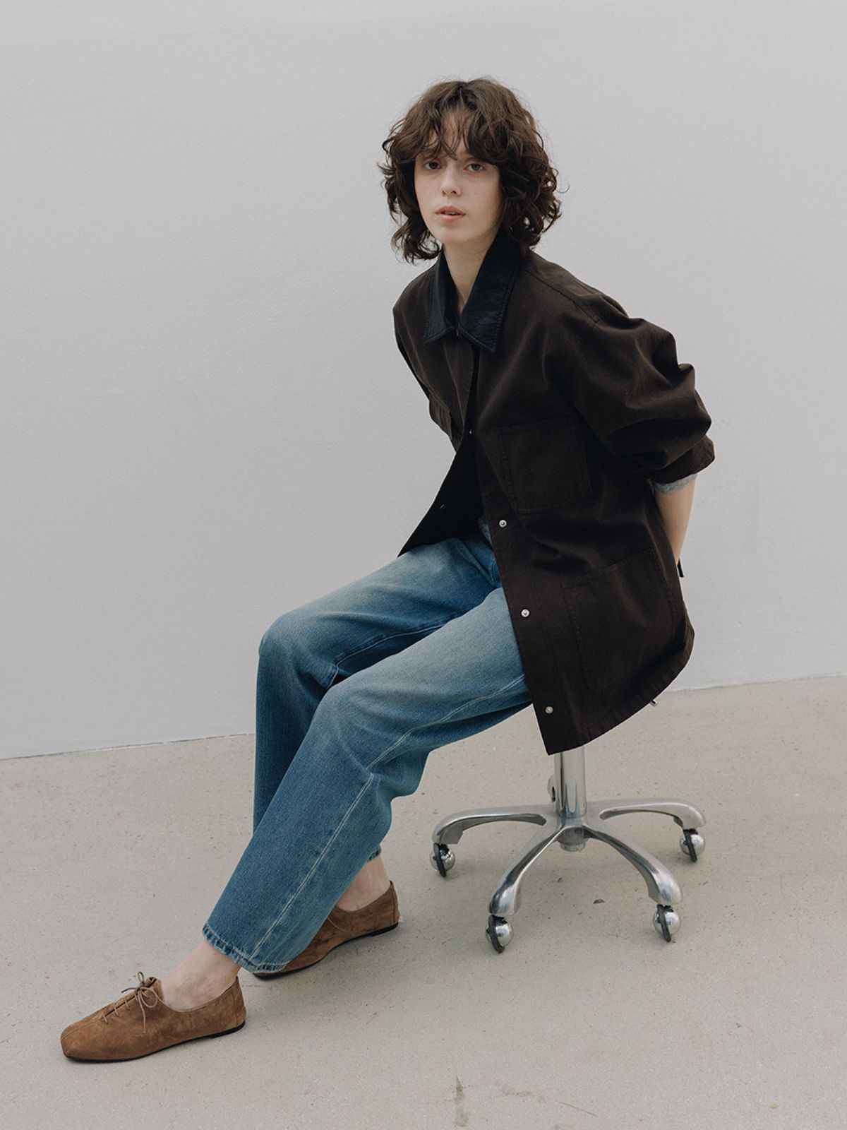 헌치(HUNCH) Non-Faded Indigo Curved Denim