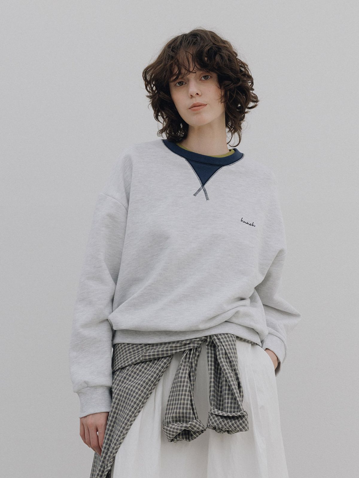 헌치(HUNCH) Coloring Details Sweatshirt