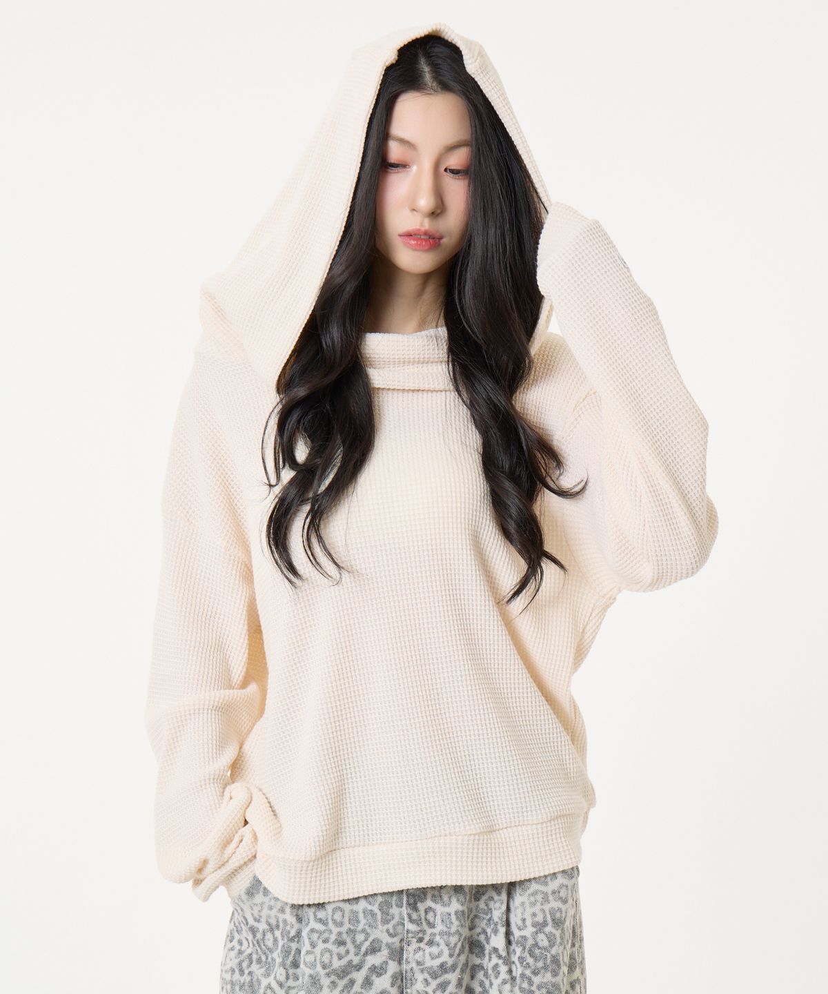 언노운 플라넷(UNKNOWN PLANET) 루즈핏 와플 후디 베이지