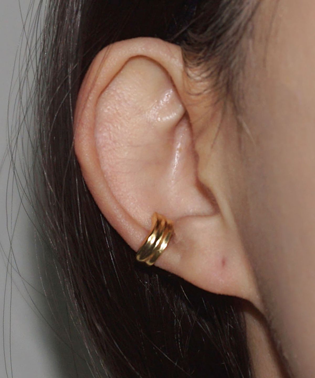 시에가하우스(SIEGA HOUSE) LAYERED FOLD MINI EARCUFF (GOLD)