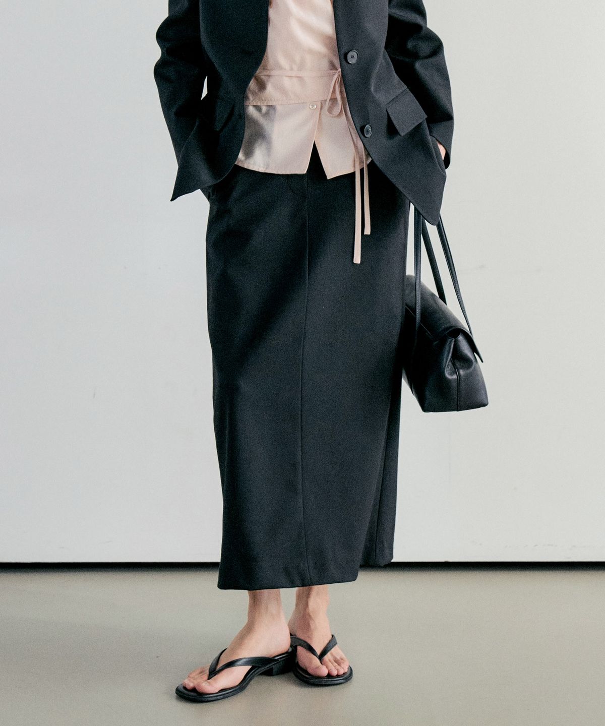 노티아(NOTIA) ORDINARY LONG SKIRT - BLACK