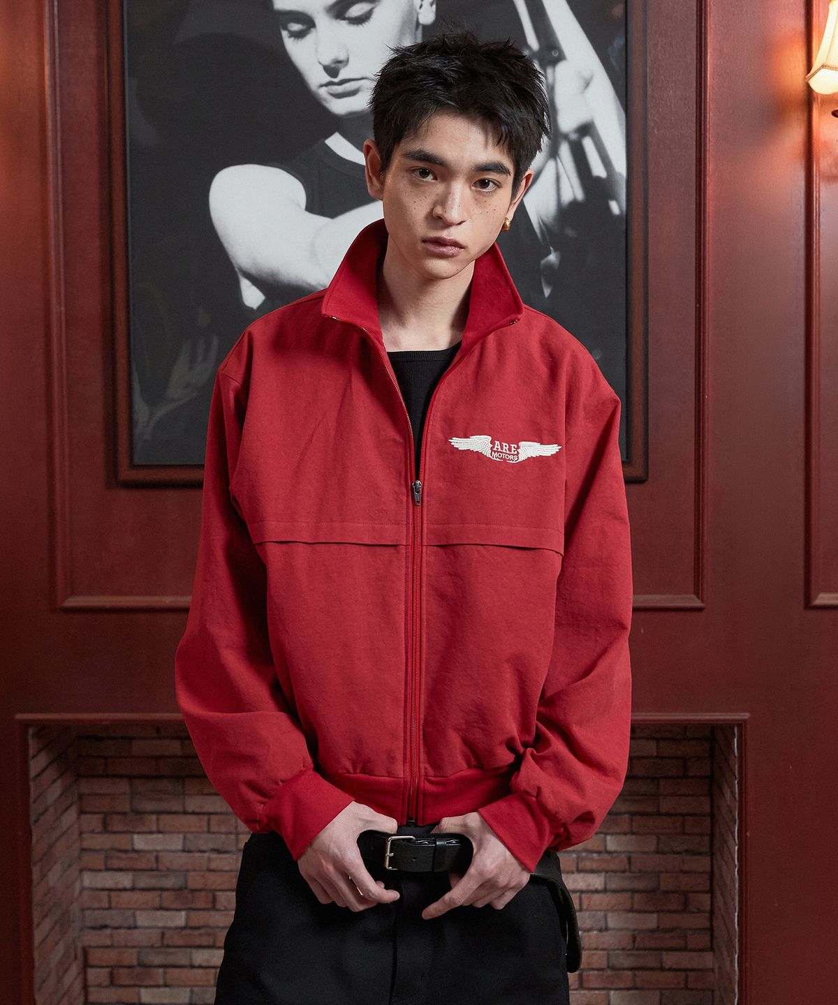 아르반(AREUBAN) 팀 개러지 논 패디드 자켓_빈티지 레드