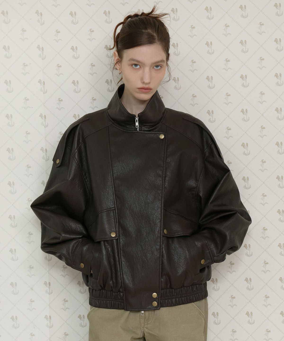 도프셉(DOFFSEPT) Overfit Placket Leather Blouson in Brown