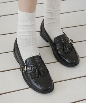 청키 태슬 플랫 EBAL167125