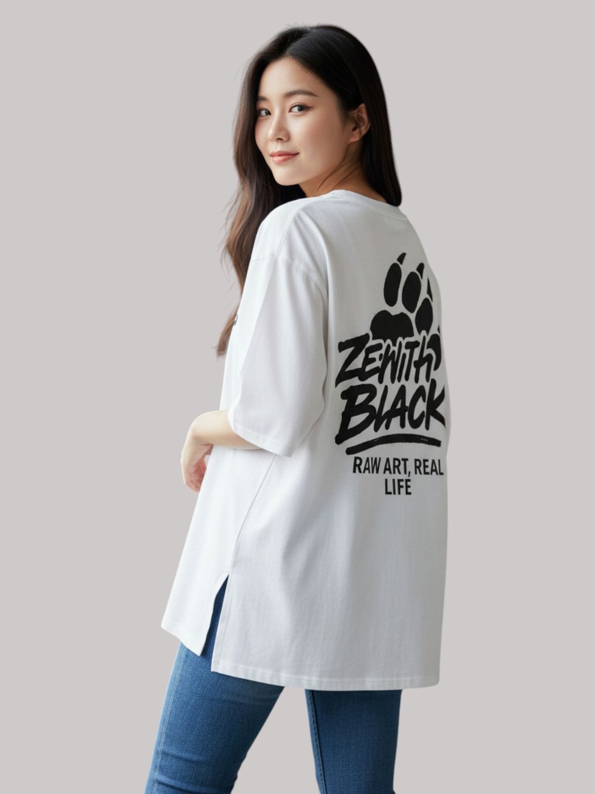 지블랙(ZBLACK) 베어풋 그래피티  7부 티셔츠(WHITE)