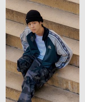 사이드 다이아 트랙 자켓 네이비 UR124CFT14