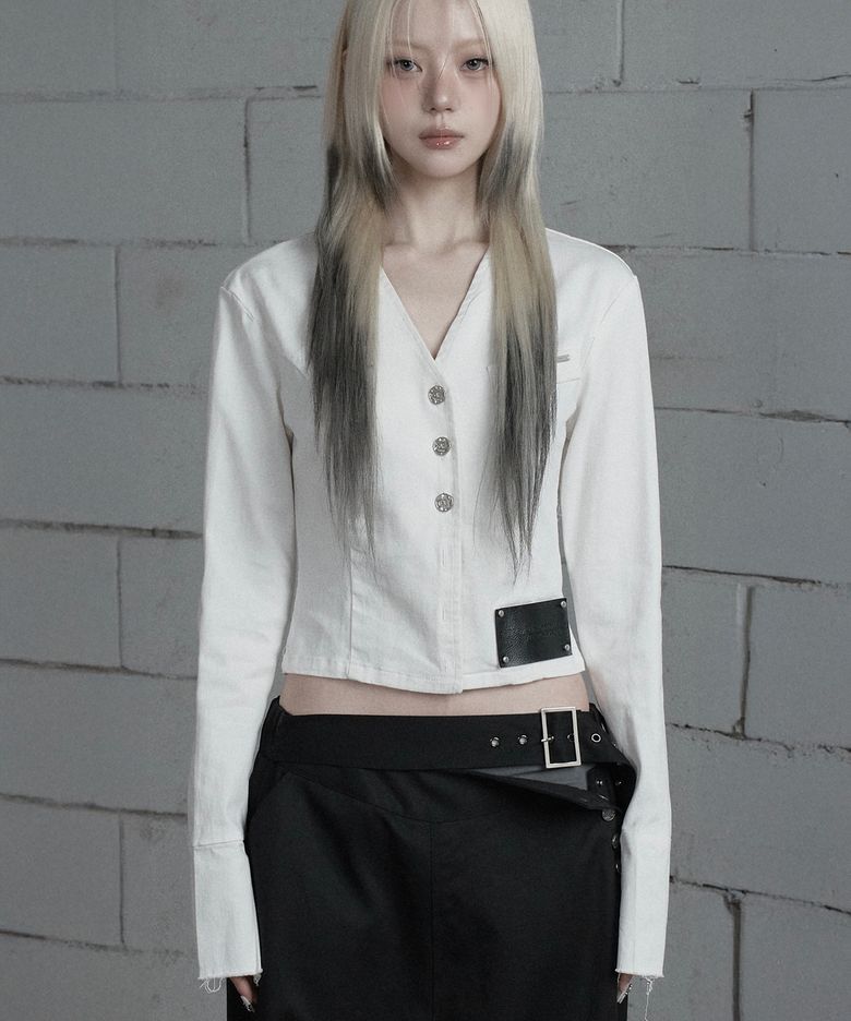 Back Diagonal Eyelet Collarless Crop Jacket (White)