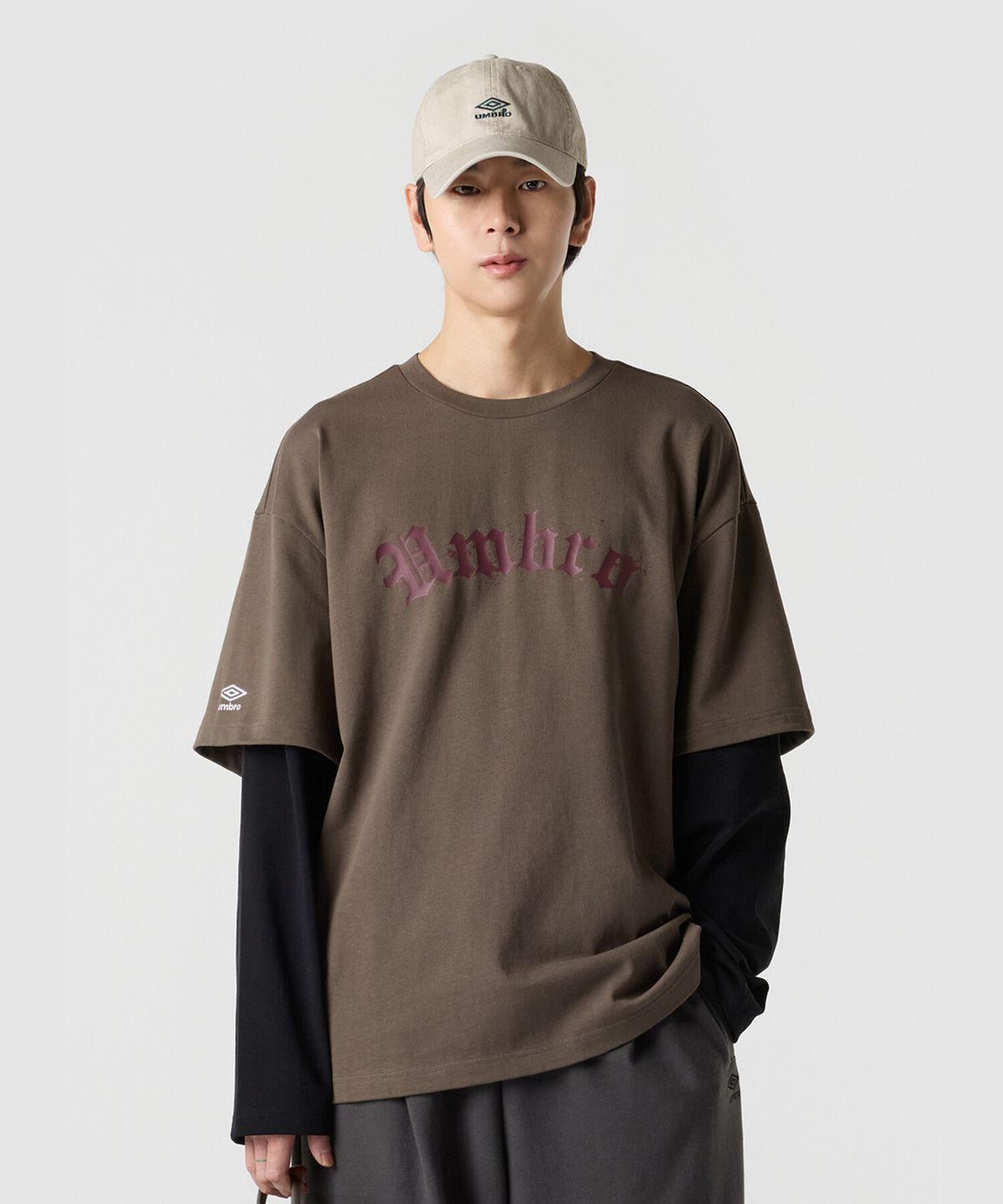 엄브로(UMBRO) U 스포티 레이어드 긴팔 티셔츠 브라운 UR121CRL12