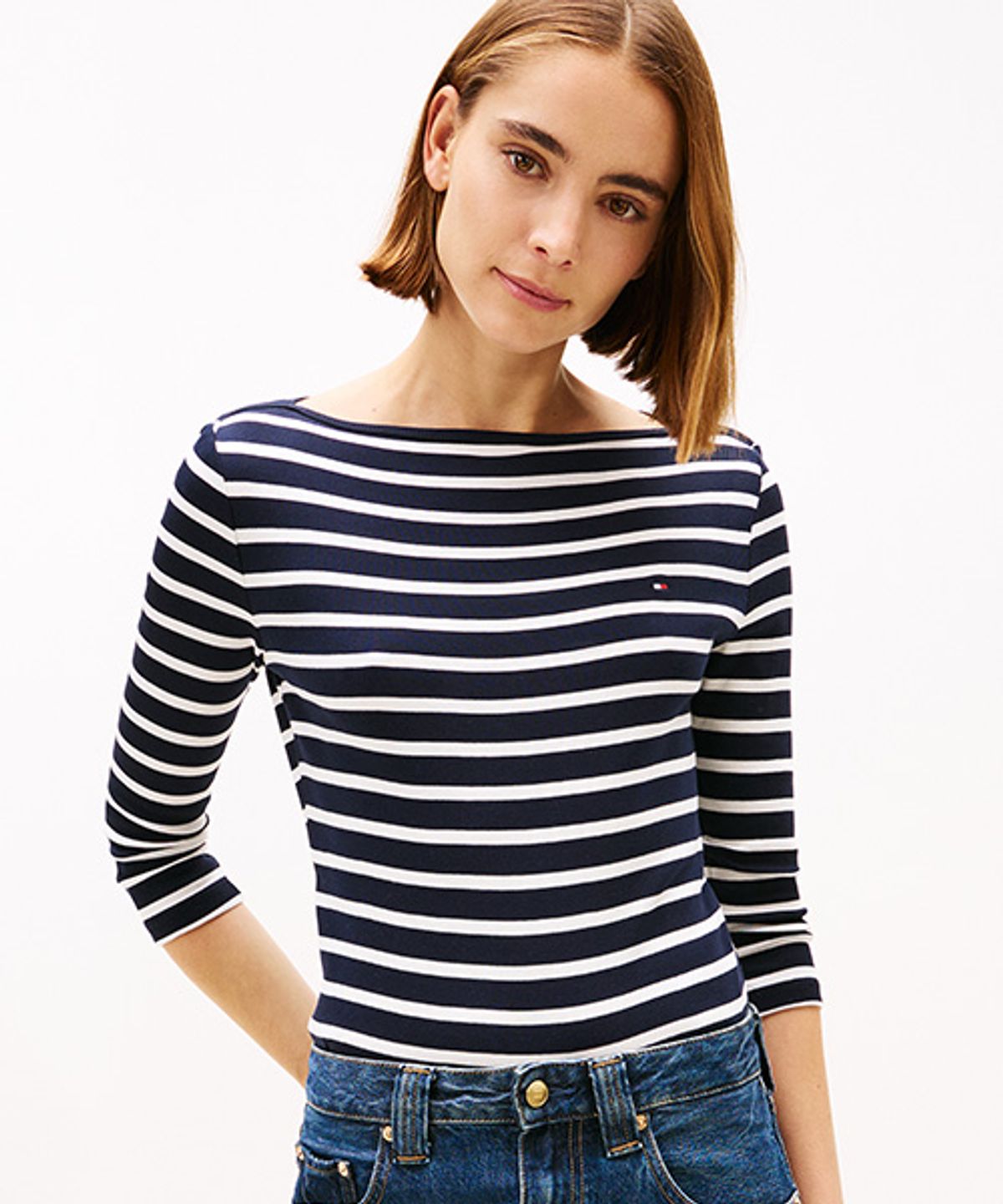 타미힐피거(TOMMY HILFIGER) 슬림 보트넥 스트라이프 티셔츠 (T22G1TTO050WT302C)