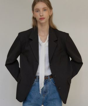 시그니처 싱글 버튼 자켓 - Black