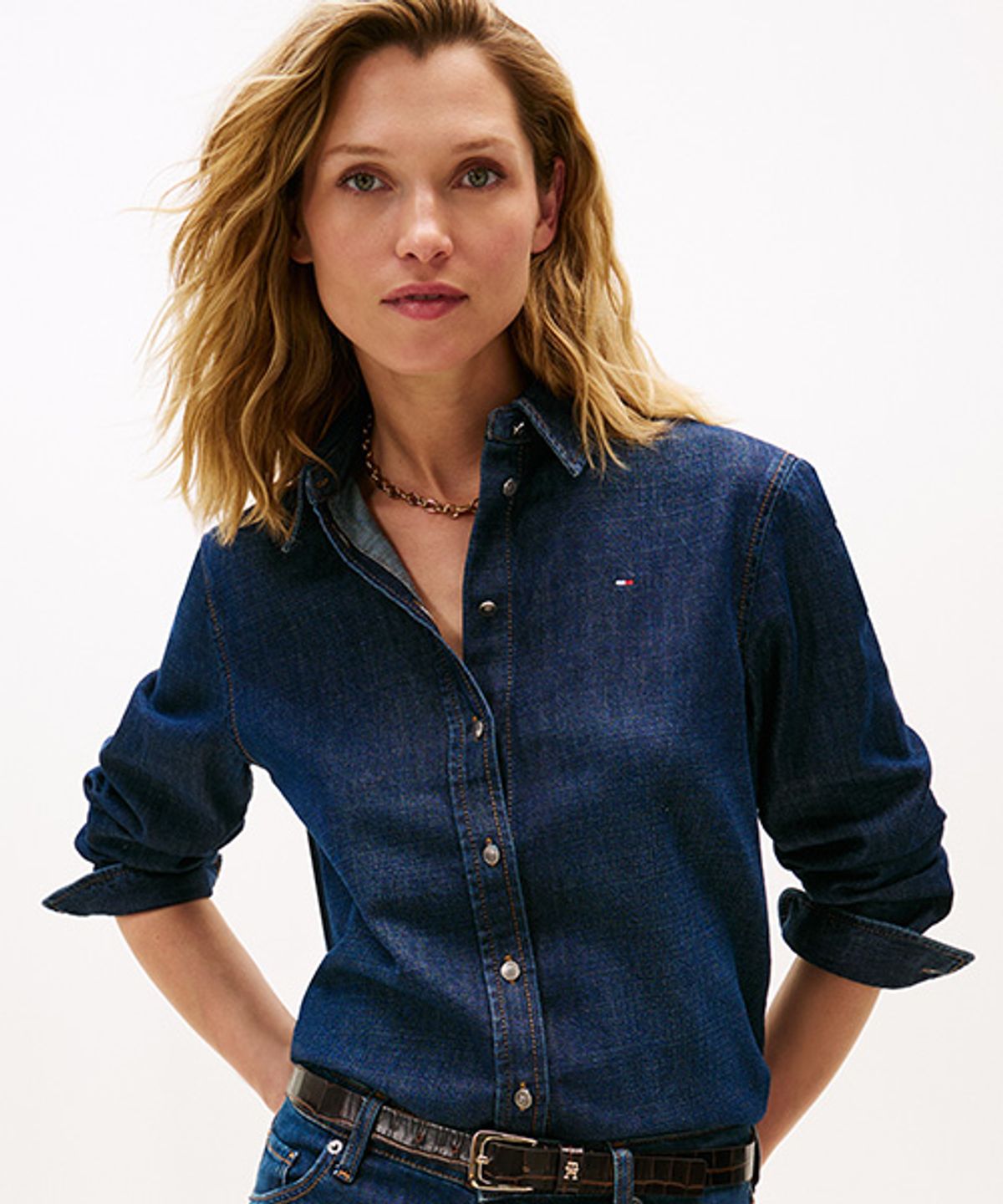 타미힐피거(TOMMY HILFIGER) 레귤러 데님 셔츠 (T22G0WSH001WT11BK)