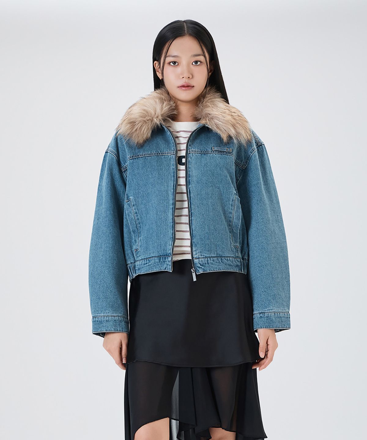 미쏘(MIXXO) 페이크 퍼 카라 데님 자켓_MIWJEG211J