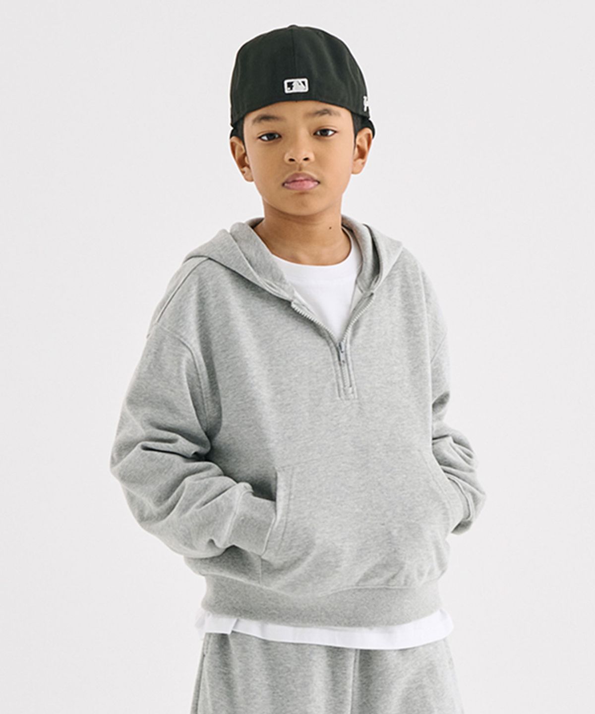 테이크이지 키즈(TAKEASY KIDS) 릴렉스드 크롭 하프집업 (멜란지그레이)