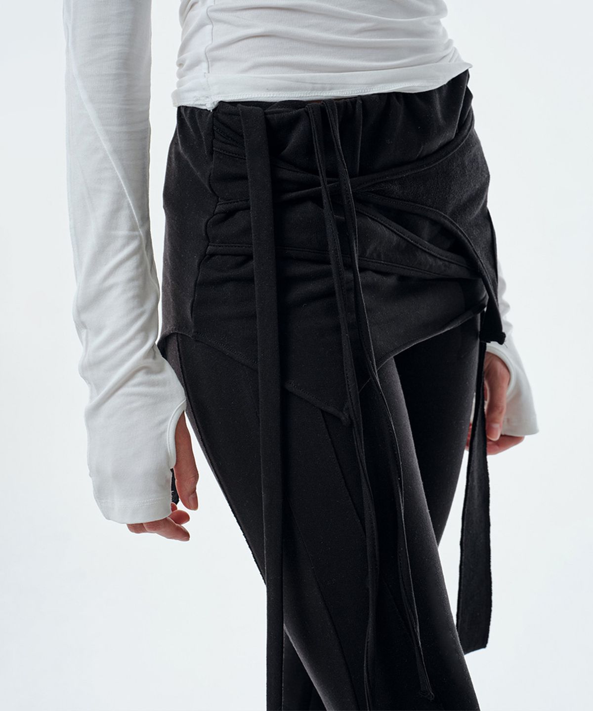 2000아카이브스(2000ARCHIVES) NOXY LAYERED SKIRT (BLACK)