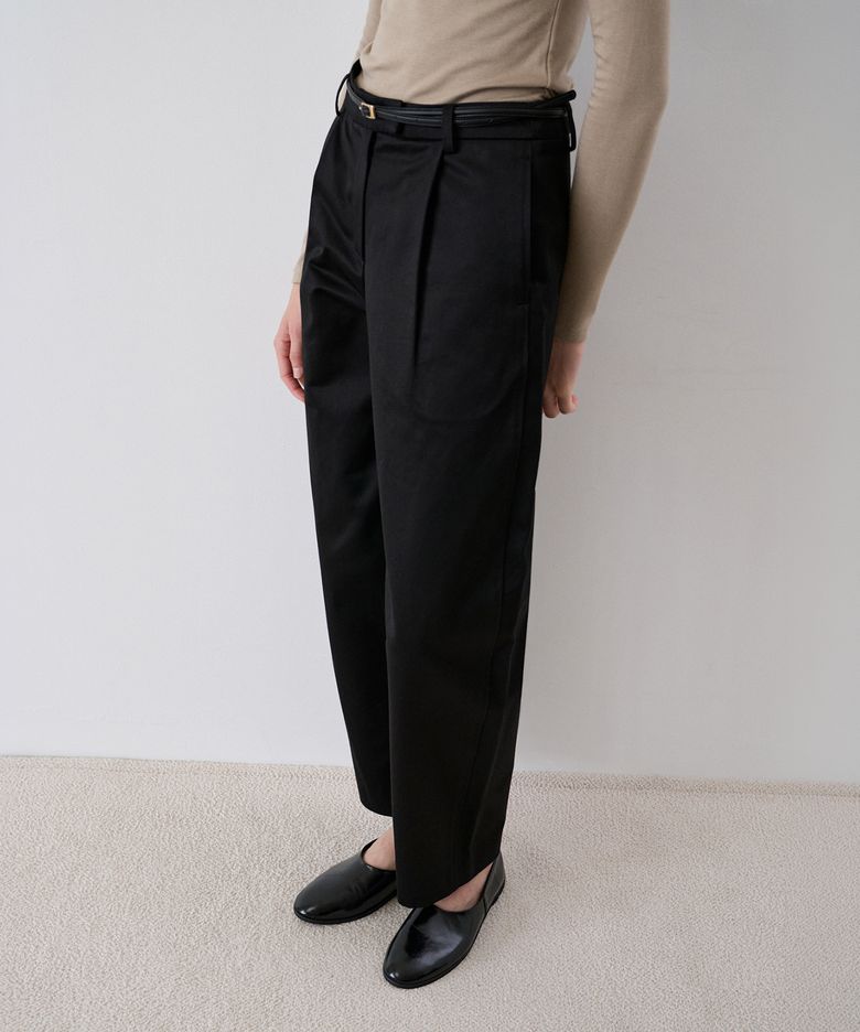 Nib Satin Cropped Pants(Black)