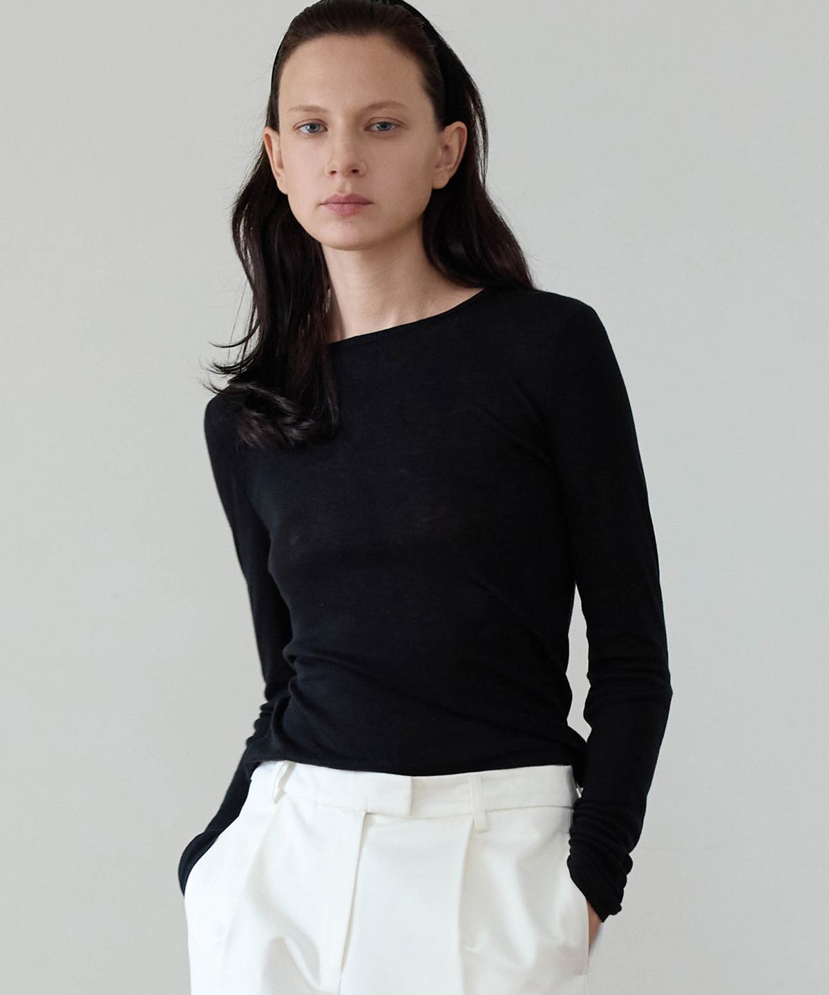 이보크에라(EVOKEERA) Veil Wool Tencel Round Tee(Black)
