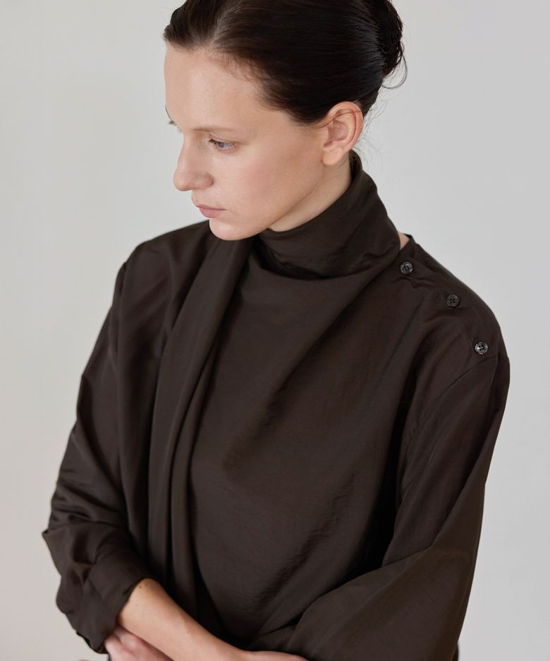 Shoulder Button Draped Blouse(Dark Brown)