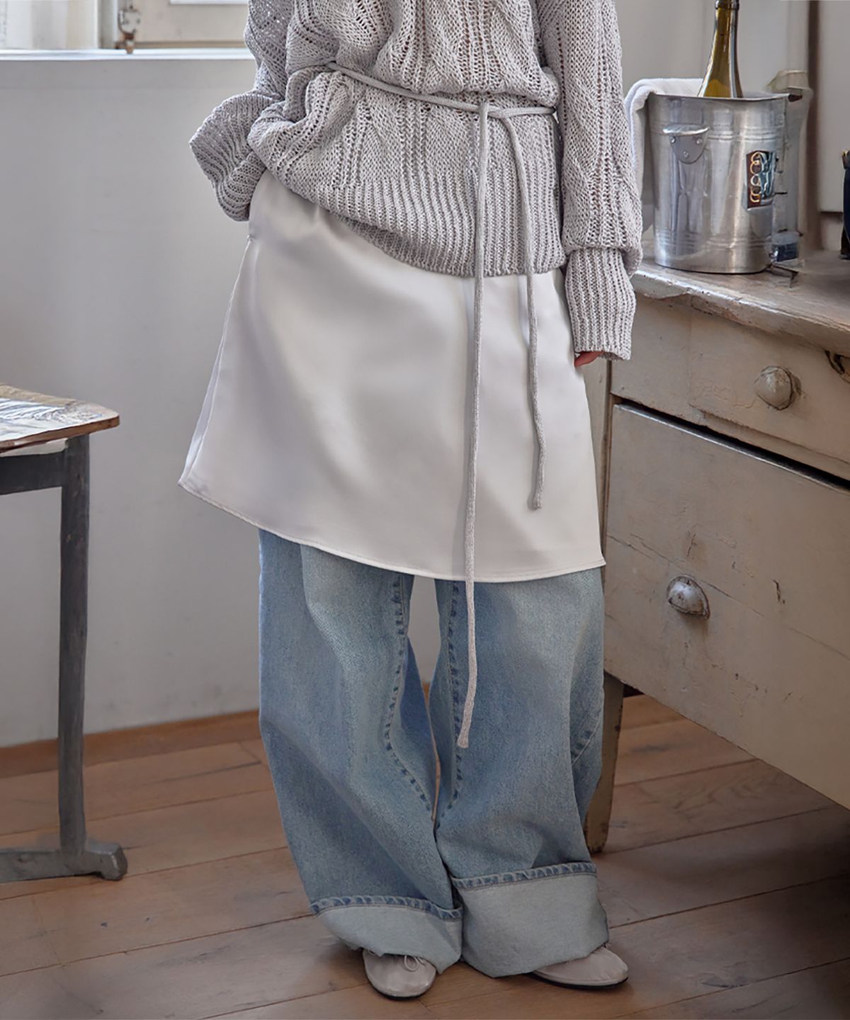 런던다다(LONDONDADA) Silky Satin Midi Skirt, WHITE ONYX