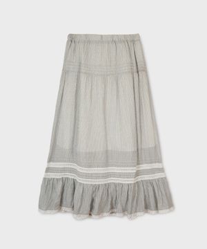 Long Lace Tiered Skirt / WHWHG2481F