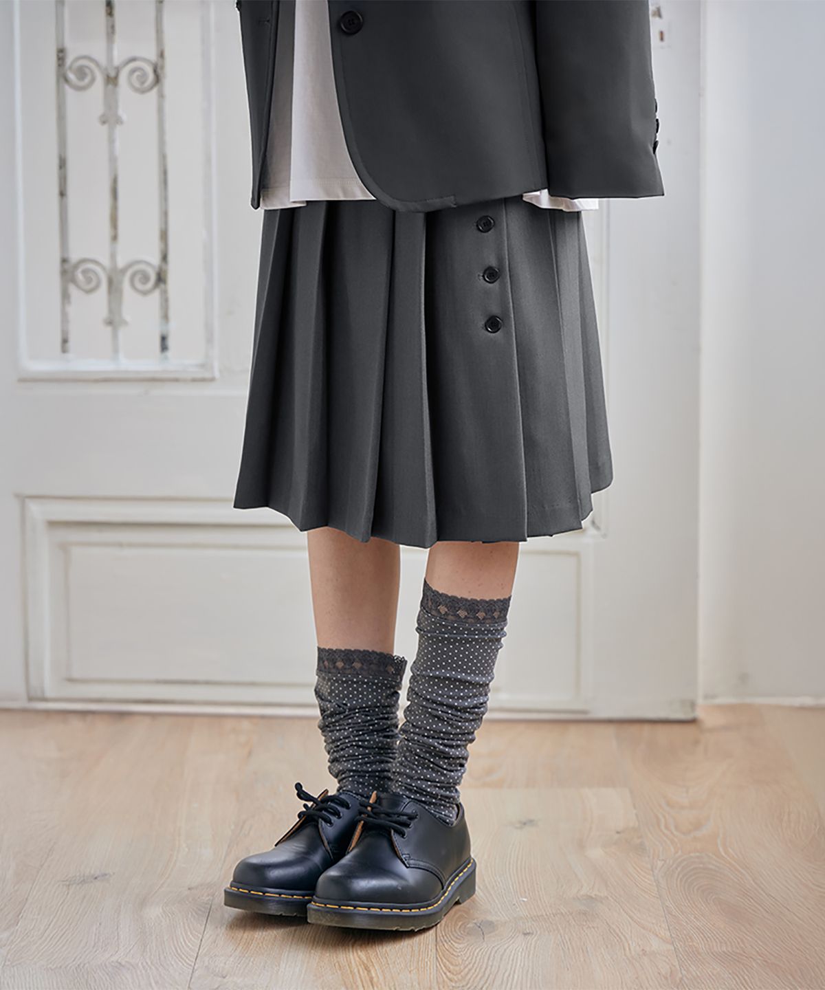 런던다다(LONDONDADA) Pleated Wrap Skirt, CHARCOAL