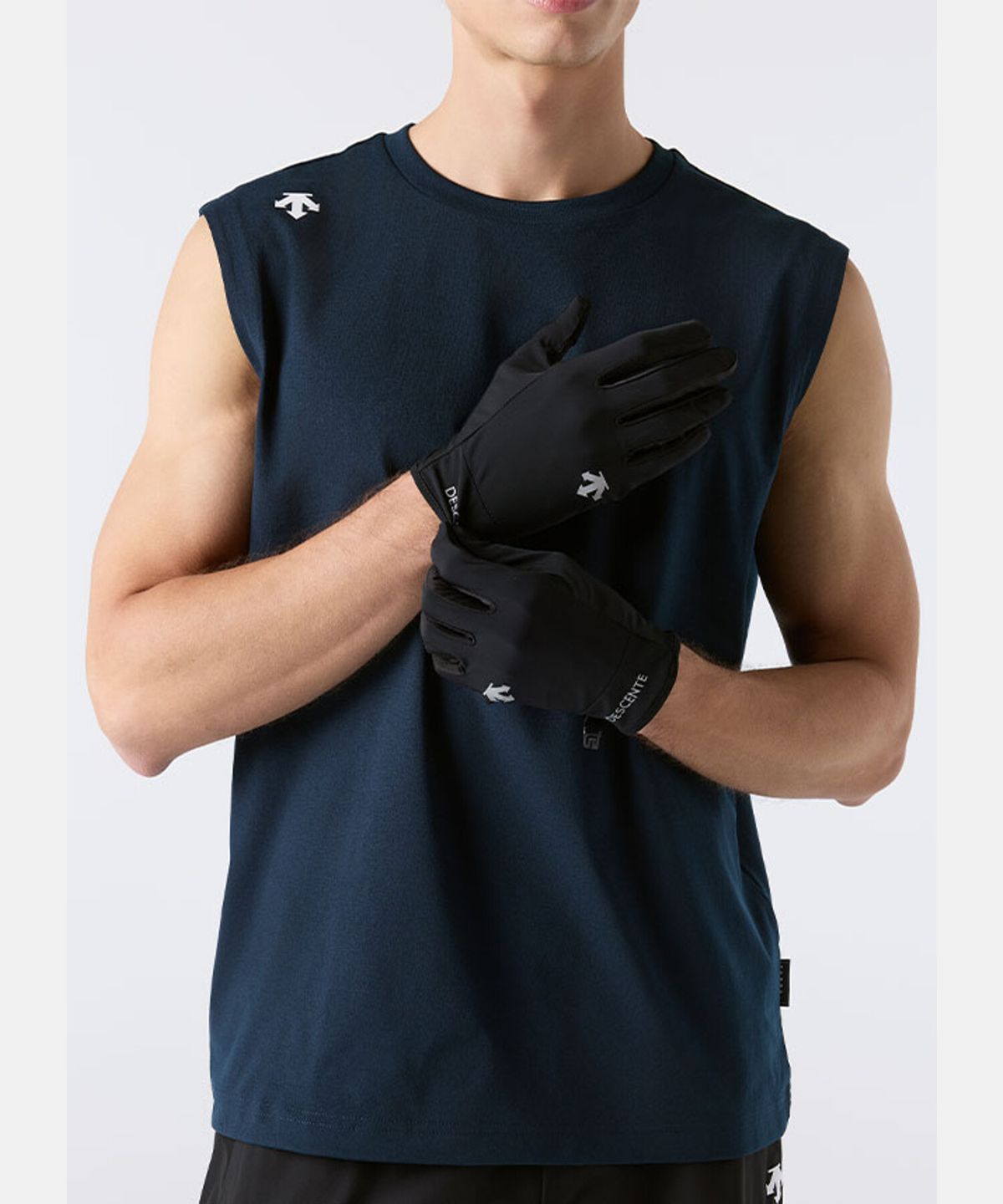 데상트(DESCENTE) 메쉬 장갑 블랙 SR123UGL12
