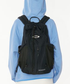 NOI1822 드로우스트링 심볼 백팩 (블랙)