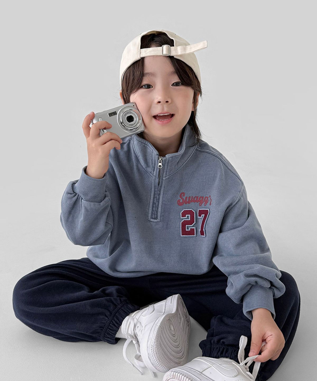 베리클로젯(BERRYCLOSET) 스웨거 다잉 반짚업 맨투맨